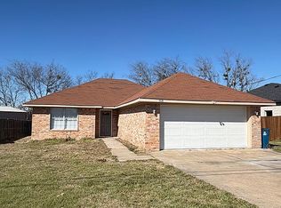404 Melody Cir, Kaufman, TX 75142