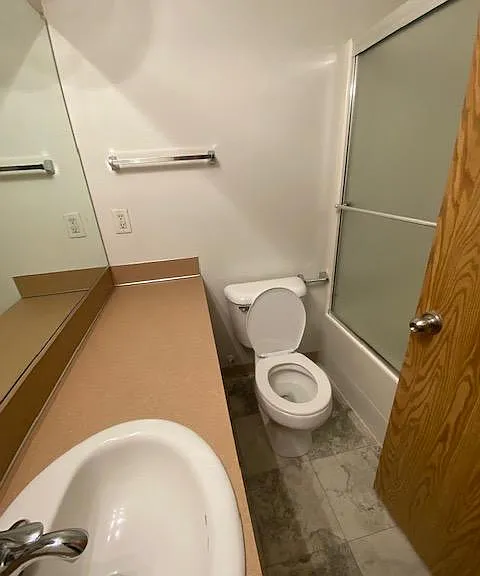 7436 SW 5th Ave #3 — Photo 11