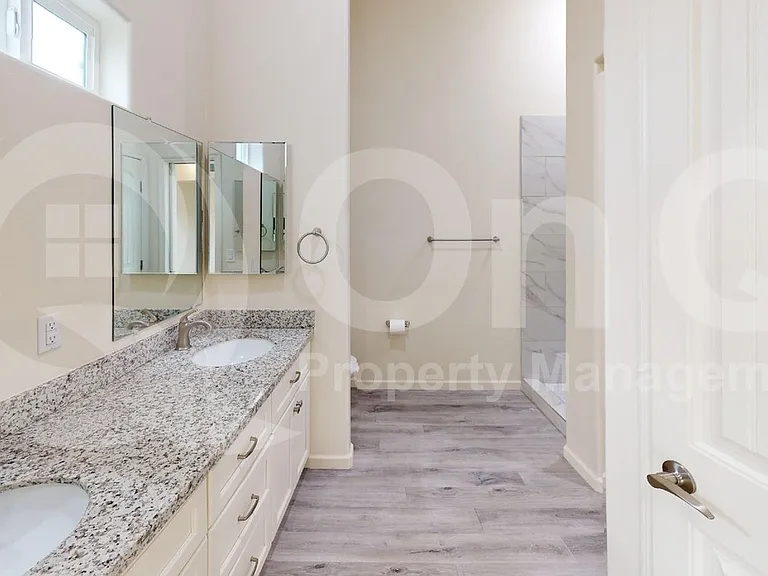 3726 E Mercedes Ct — Photo 3