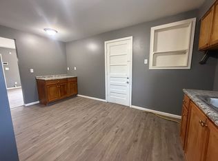 223 La Motte Ln, Saint Louis, MO 63135