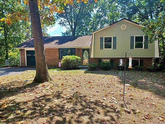 4th image of 1090 Flint Dr