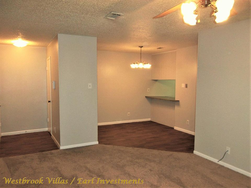 Living Room / Dining Area / Entrance