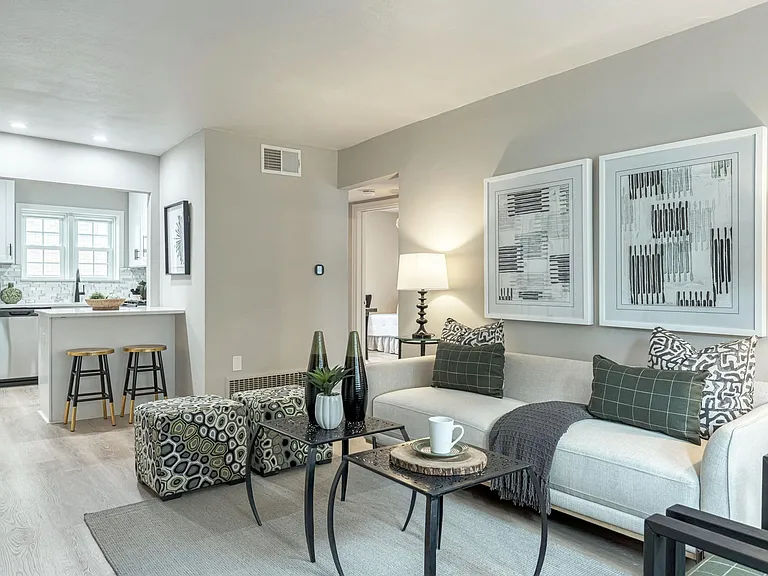35 Topton Way #1E — Photo 1