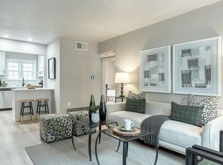 35 Topton Way APT 1E, Saint Louis, MO 63105
