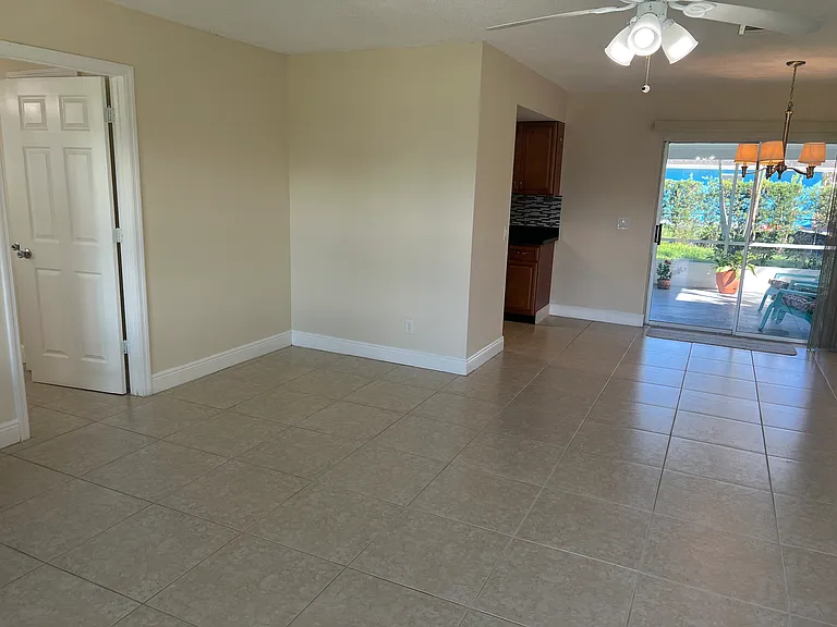 2052 SE Jackson St — Photo 39