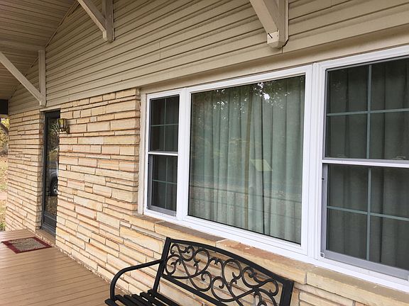 4th image of 406 Topaz Ln