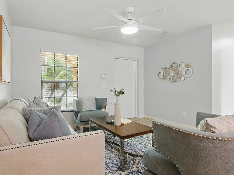 1160 Luminary Cir #105 — Photo 3