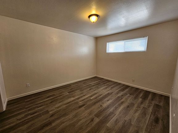 5th image of 2205 E Cedar Ave #8