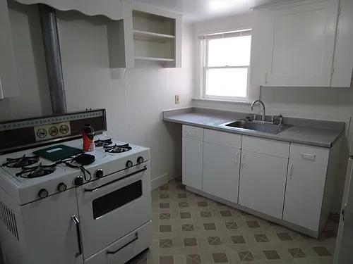 33C Temple St Photo 1