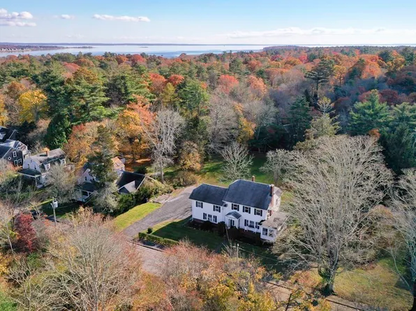 36 Pitcher St, Marion, MA 02738