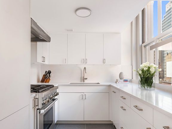 3rd image of 240 Centre St #4M