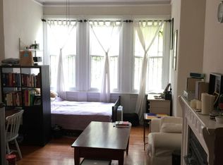 4216 Spruce St #2R, Philadelphia, PA 19104
