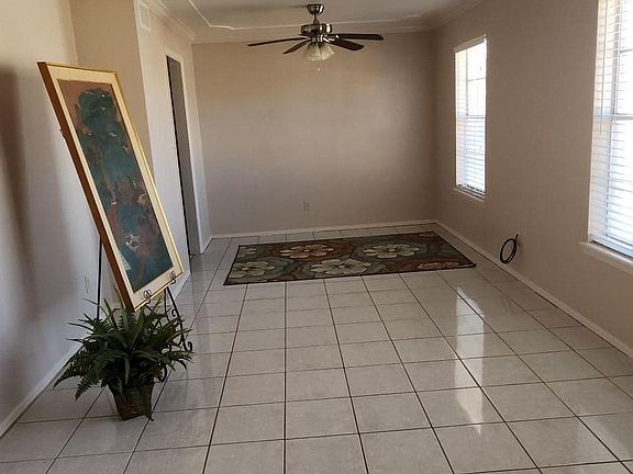 4th image of 10812 Bywood Dr