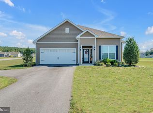 17 Ledger Dr, Hanover, PA 17331