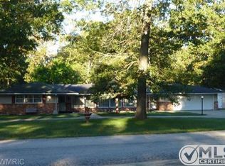 1401 Cardinal Circle Dr, Muskegon, MI 49445