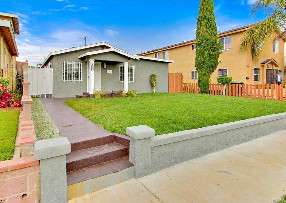 1st image of 8927 Menlo Ave