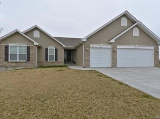139 Riverdale Woods Cir, Saint Paul, MO 63366