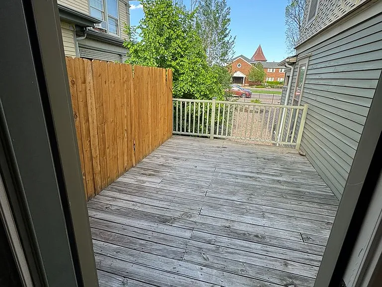 506 N Cascade Avenue — Photo 16