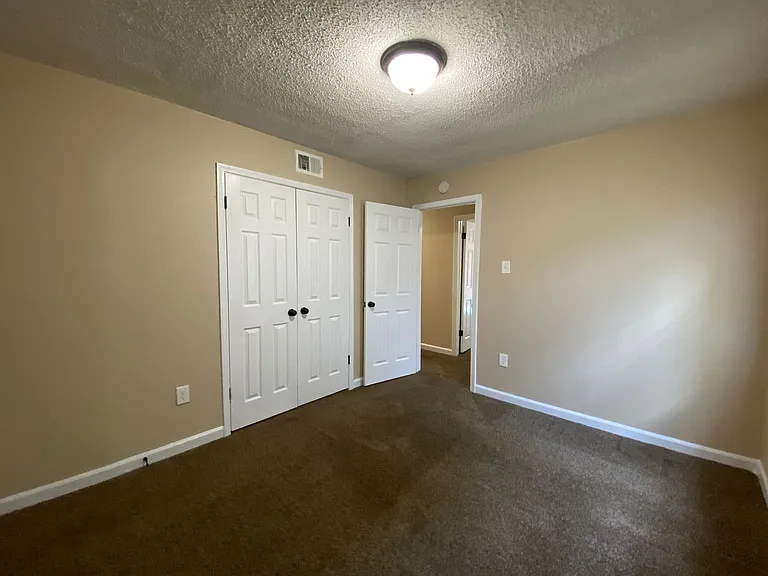 3402 Piney Woods Ave — Photo 10