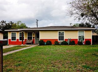 805 E Anderson St, Beeville, TX 78102