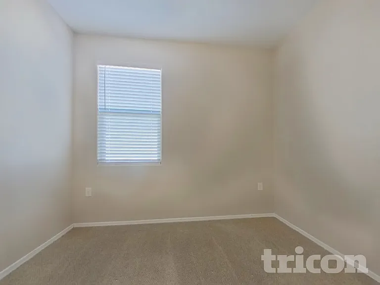 31026 W Earll Dr — Photo 14