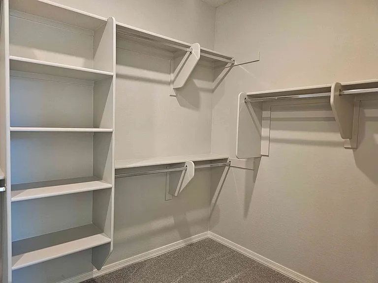 Master closet right side