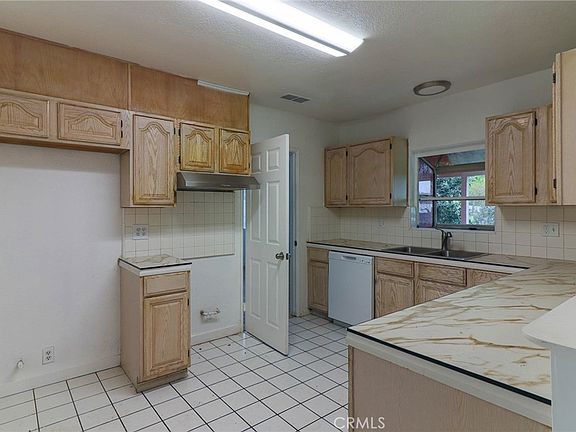 3rd image of 219 W Granada Ct