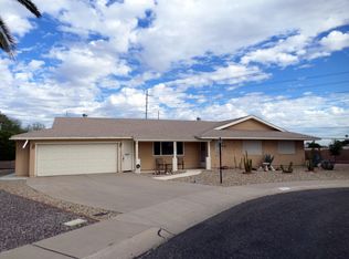 9902 W Desert Hills Dr, Sun City, AZ 85351