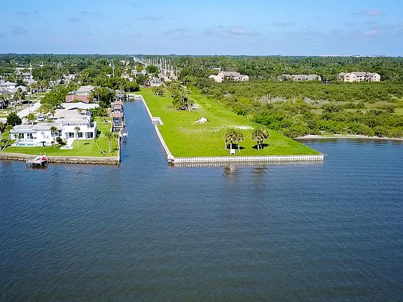 4th image of 146 Sea Isle Cir