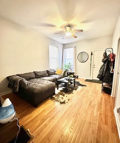 2536 W Augusta Blvd #1R — Photo 3