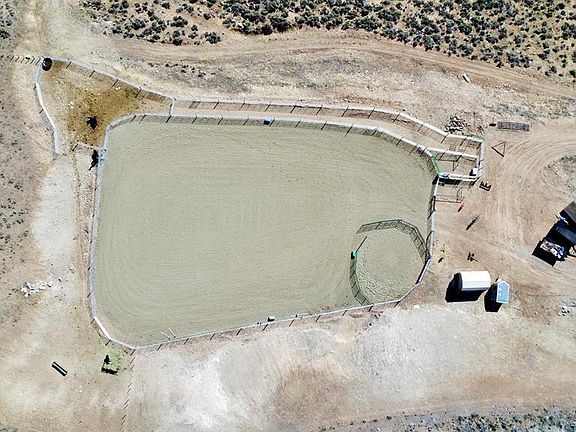 3rd image of 810 County Road 17