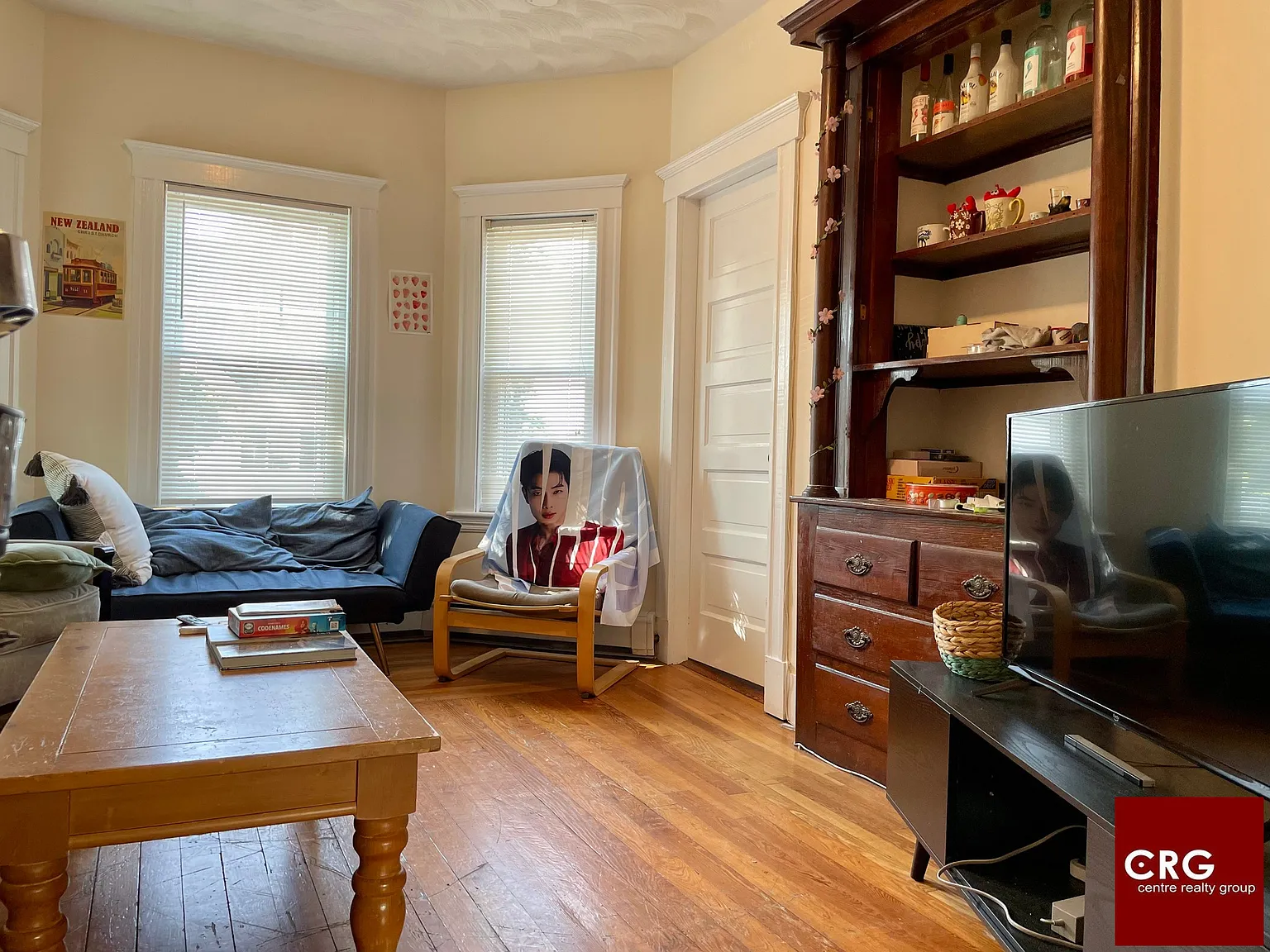 4 bed, 1.0 bath, 1100 sqft, $4,500 — Photo 4
