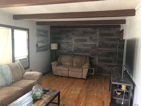 3rd image of 2501 Miner Ave