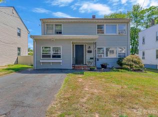 138 Runyon Ave, Middlesex, NJ 08846