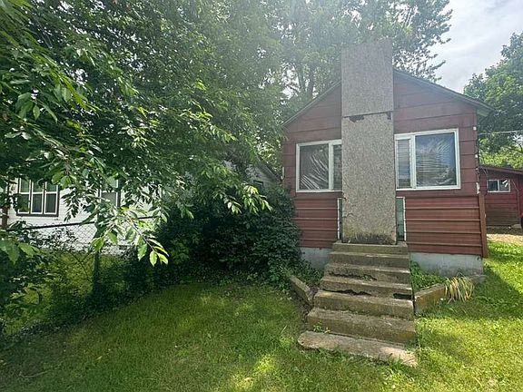 2nd image of 635 Hill Ave