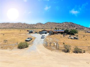 17601 Sycamore Ln, Apple Valley, CA 92307