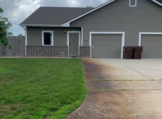5556 S Victoria St, Wichita, KS 67216