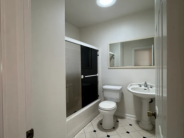 115 N San Marino Ave — Photo 7