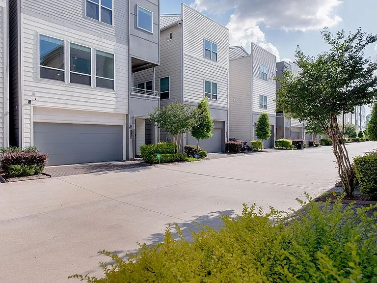 2726 Eado Edge Ct — Photo 26