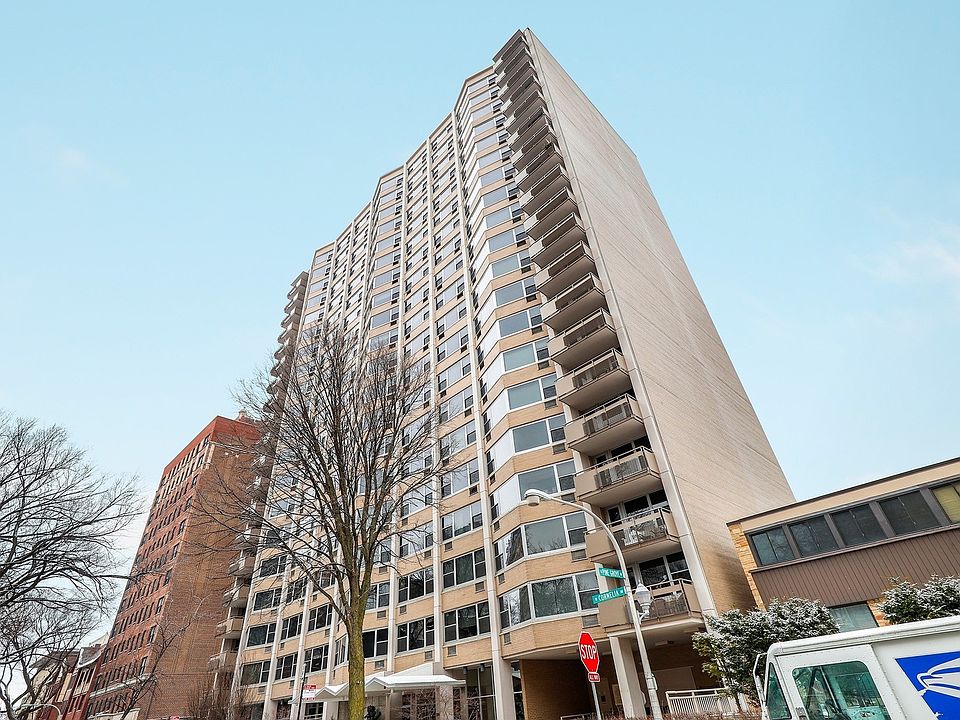 1st image of 555 W Cornelia Ave APT 803