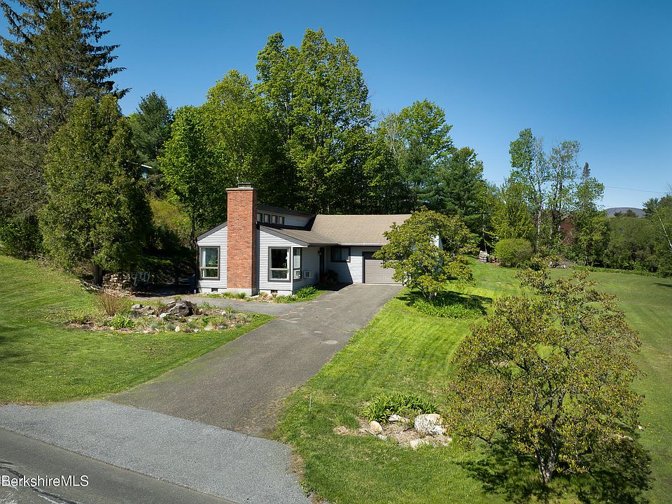 1st image of 17 Holly Ln