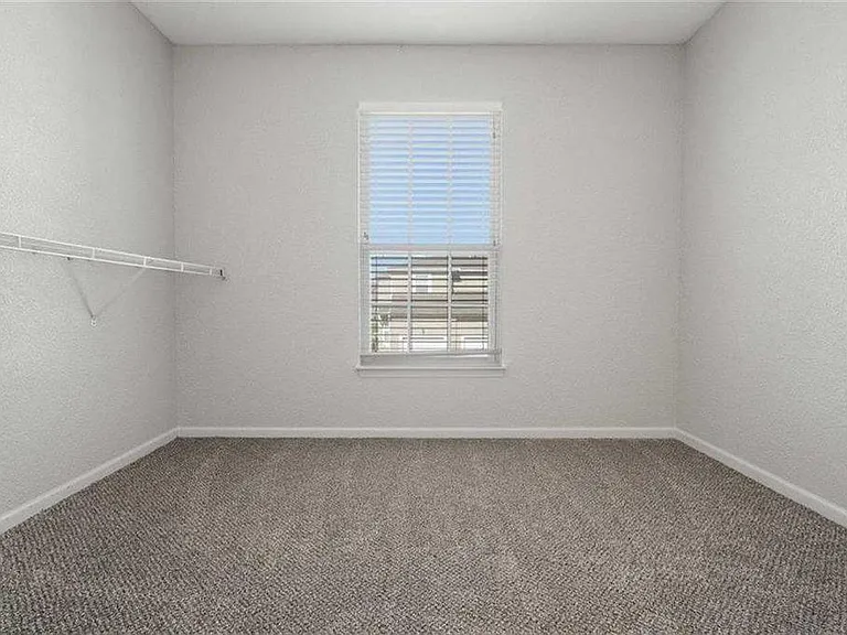 10357 Edith Ave — Photo 5