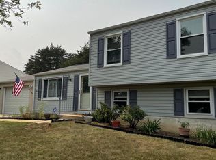 911 Truro Ln, Waldorf, MD 20601