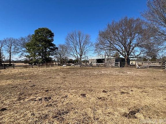 3rd image of 680 Norris Ln