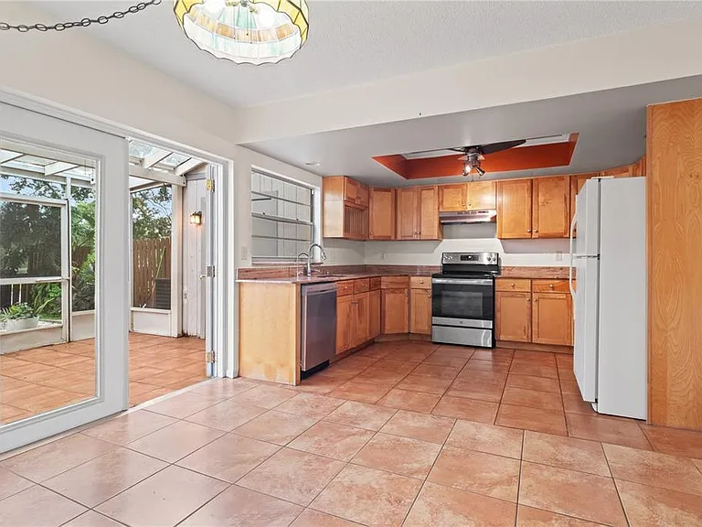 15304 Morning Dr — Photo 10