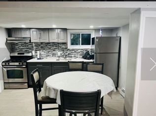 14986 254th St #1, Rosedale, NY 11422