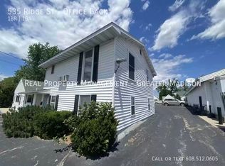 535 Ridge St, Mineral Pt, WI 53565