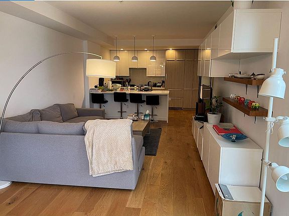 3rd image of 300 Ivy St APT 304