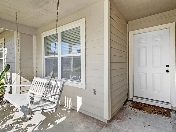 3rd image of 8443 MOSS POINTE Trail N