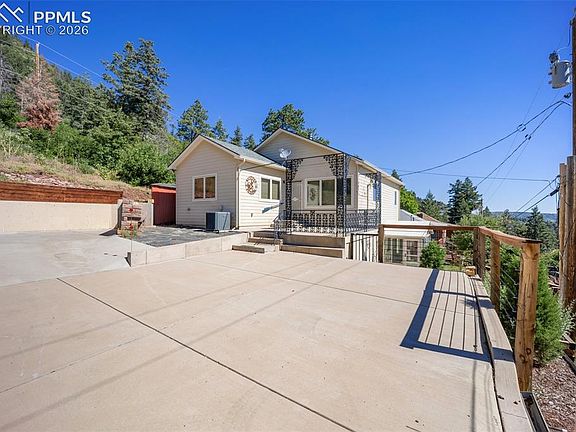 4th image of 382 Largo Ave